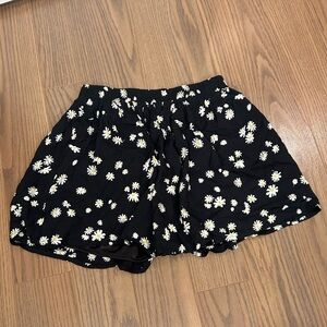 Twik daisy print mini skirt